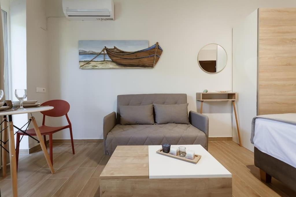Serenity For Couples Apartment Asgourou