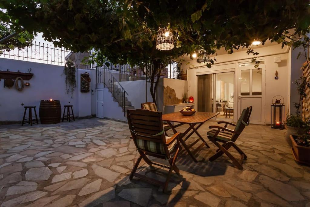 Serenity For Couples Apartment